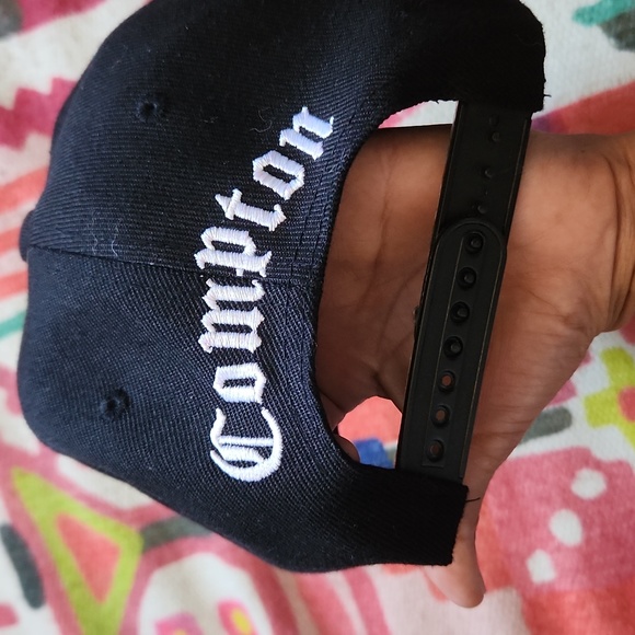 Compton Snapback - Picture 4 of 5